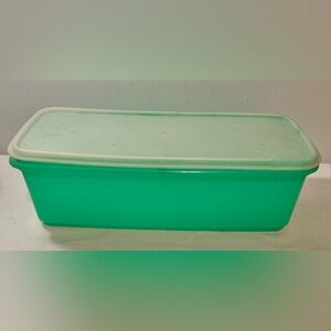 Tupperware Jadite Green Vegetable Celery Keeper 782-5 784-3 with Lid No Insert